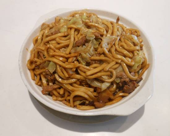 100. Fried Wide Shanghai Noodle with Shredded Pork 上海粗炒